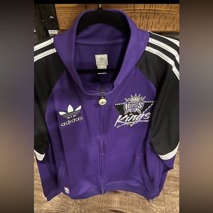 Kings zip up
